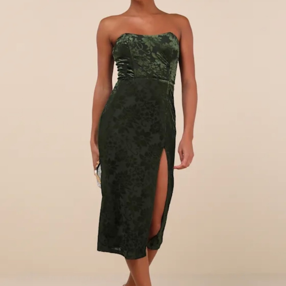 NWT Lulus Dark Green Velvet Burnout Strapless Midi Dres